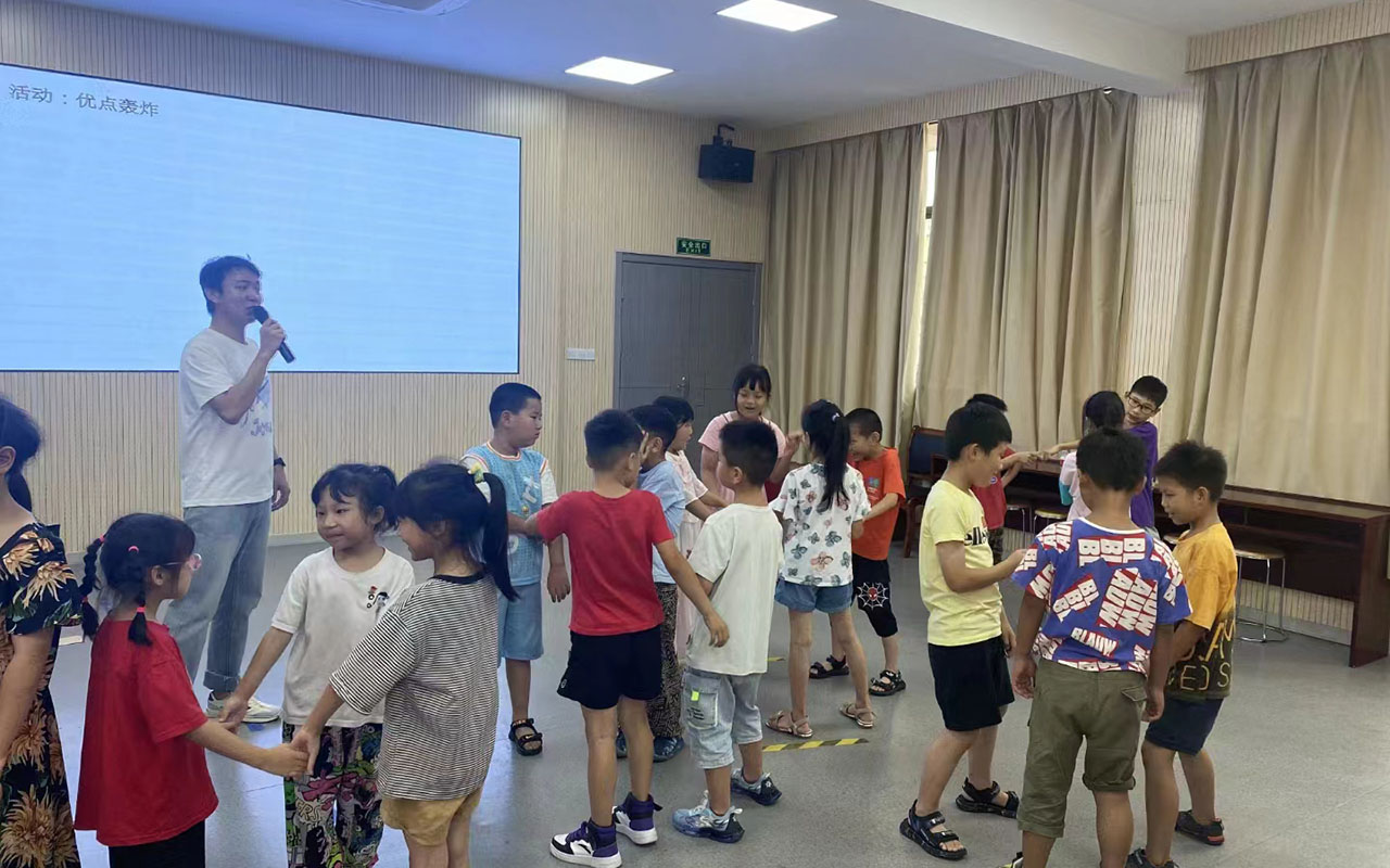 锦州龙观乡中心学校